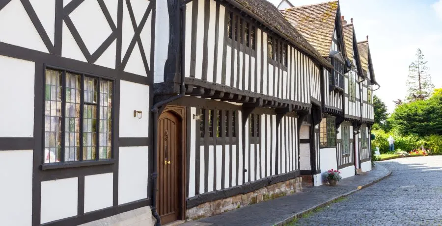 How to Prevent Moisture Damage in Historic Buildings