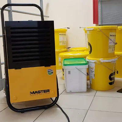 Master DH 752 Professional Dehumidifier
